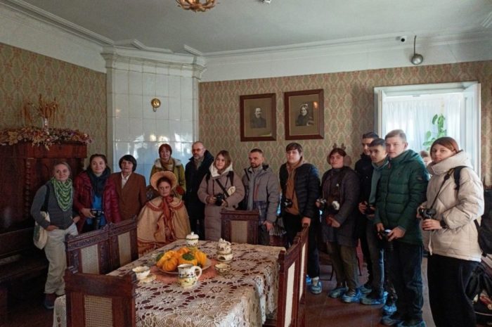 Усадьба Жуковских в объективе фотографов-участников X Всероссийского детско-юношеского фестиваля национальных культур «Содружество-2024»