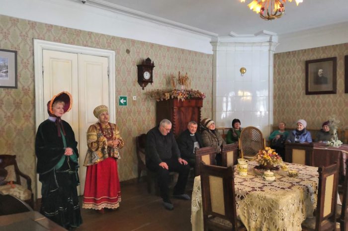 Театрализованный праздник народных традиций «От книги к театру», посвященный Всемирному дню театра