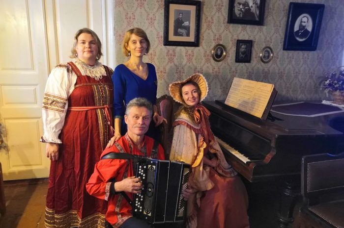 Исторический бал в усадьбе Жуковских