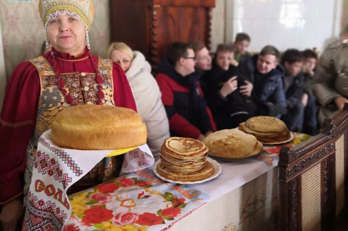 Театрально-музыкальный праздник «Сударыня Масленица» в усадьбе Жуковских