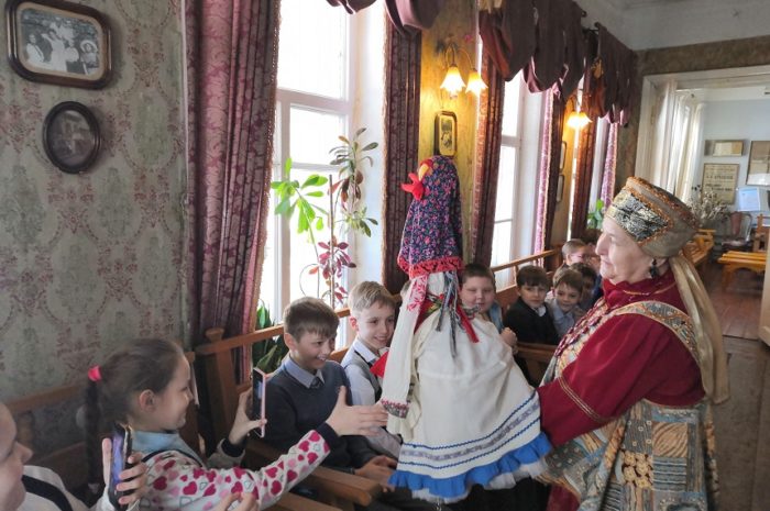 Театрально-музыкальный праздник «Как на Масленой неделе: Праздник в усадьбе Жуковских»
